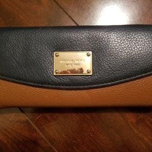 Mchael Kors Wallet